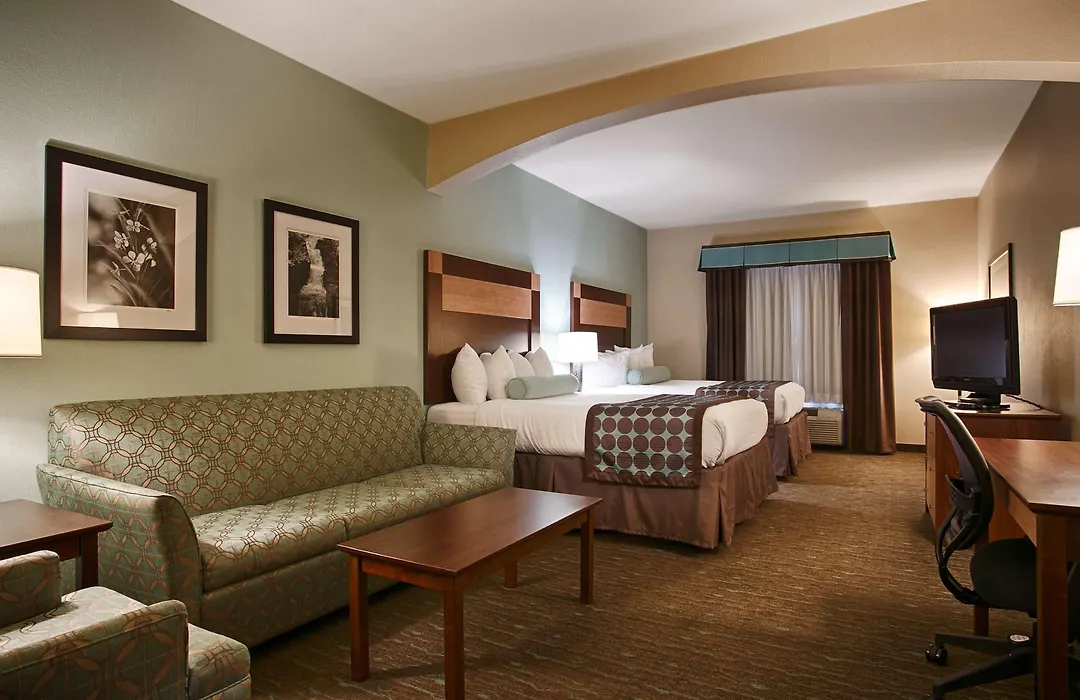 Best Western Plus Texarkana Inn And Suites-1