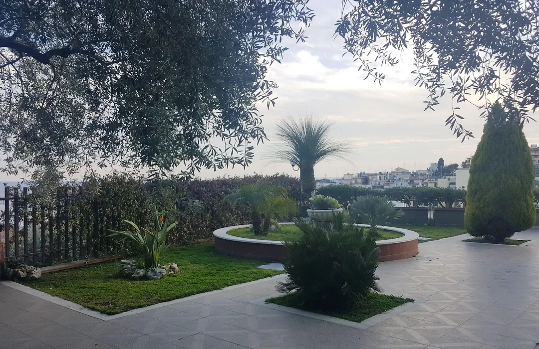 Hotel Lachea-1