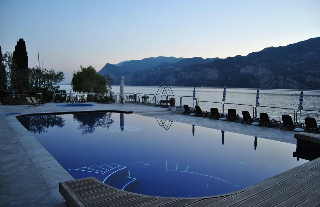 Hotel Sailing Center-1