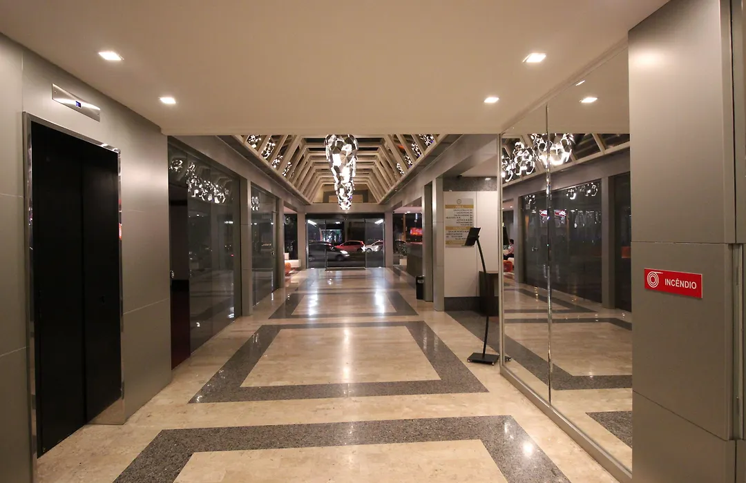 Boulevard Plaza-1
