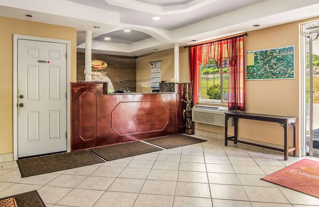 Econo Lodge Hotel Bradford-1