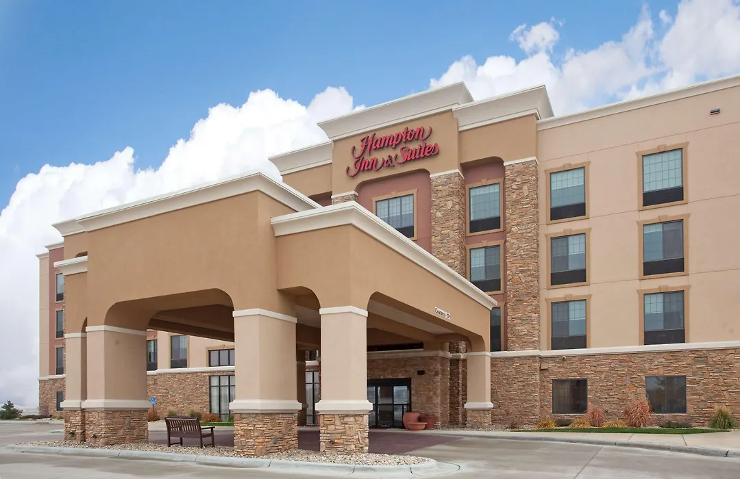 Hampton Inn & Suites Watertown-1
