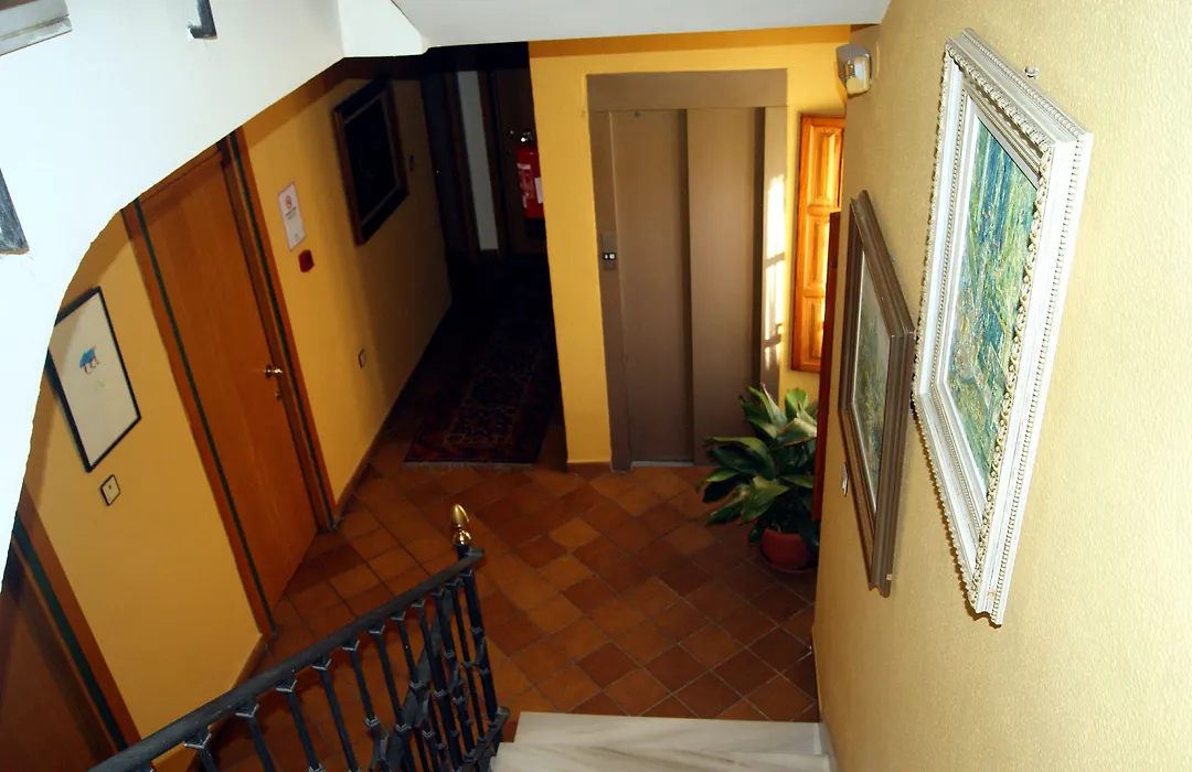 Hotel Almona-1