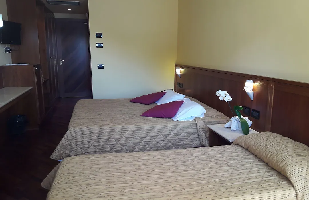 Hotel Miralago-1