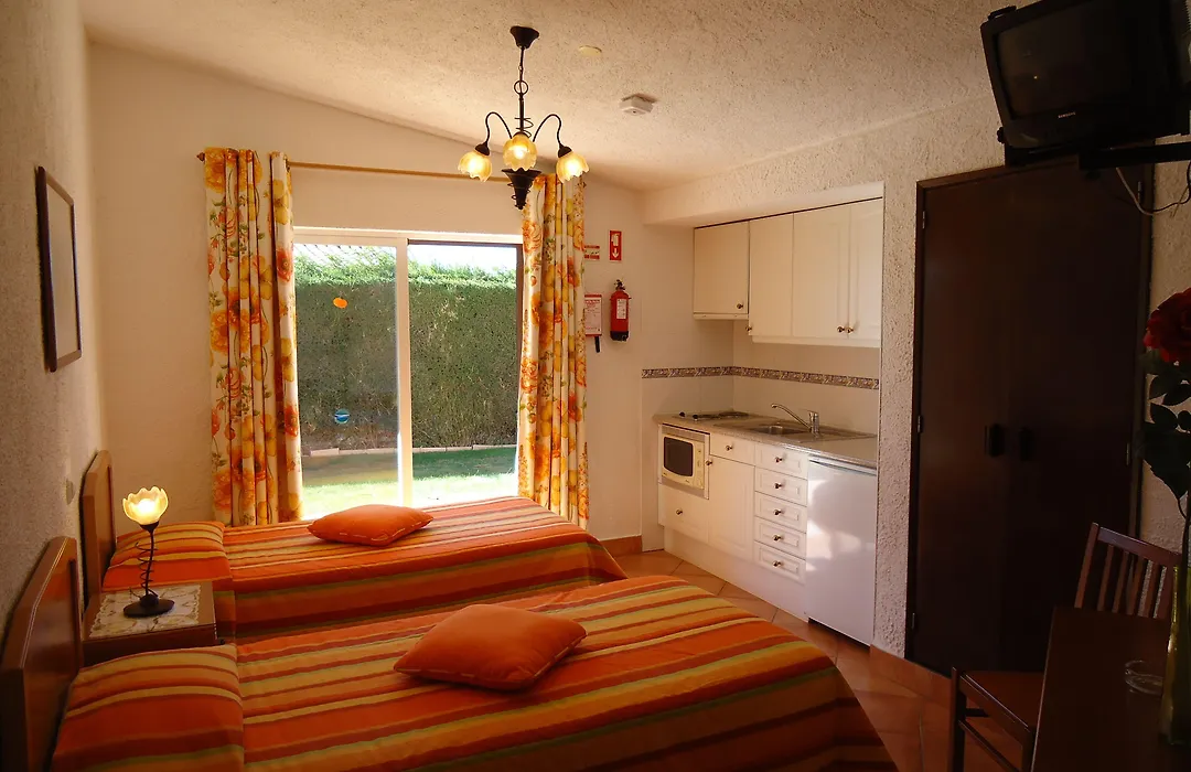 Canavial I & II Apartamentos-1