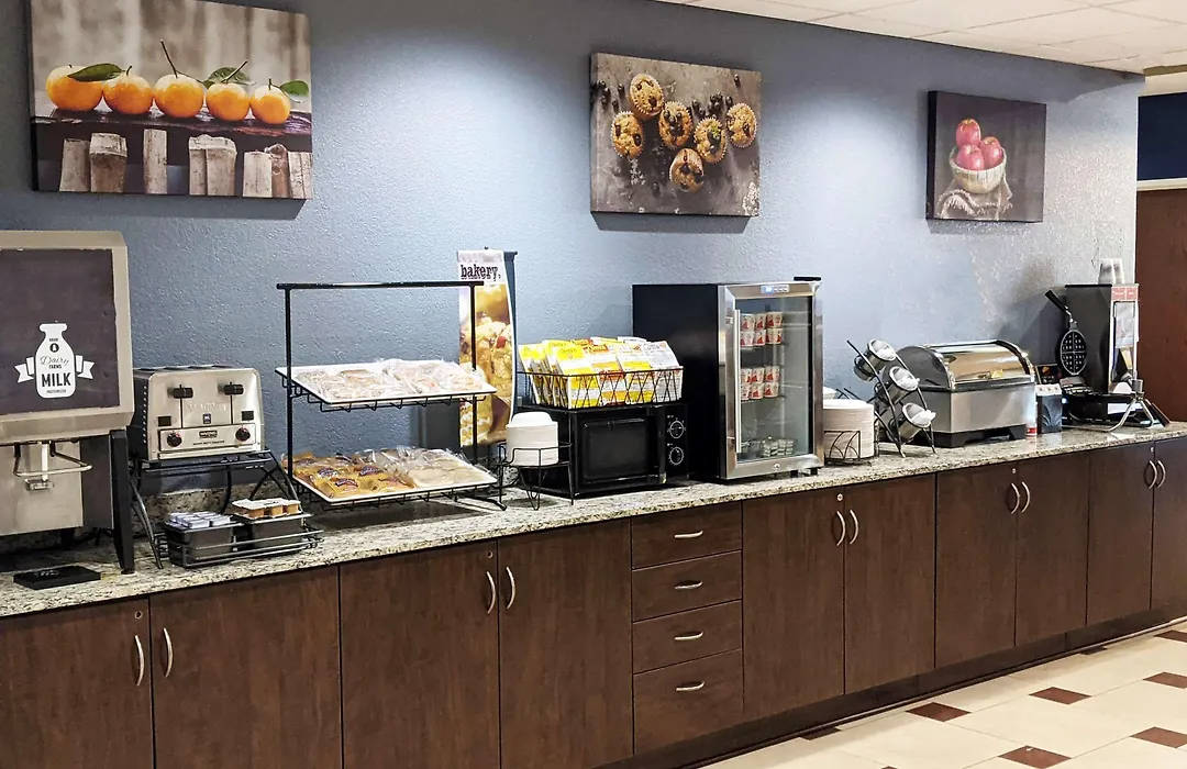 Microtel Inn & Suites By Wyndham Michigan City-1