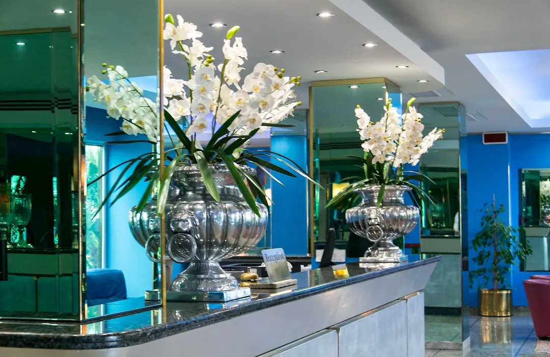 Hotel Royal-1