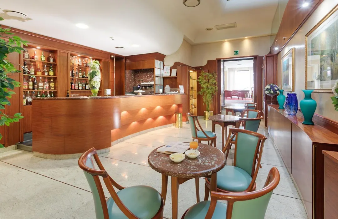 Palace Hotel-1