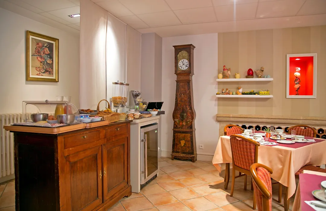 Logis Hôtel Auberge de la Rose-1