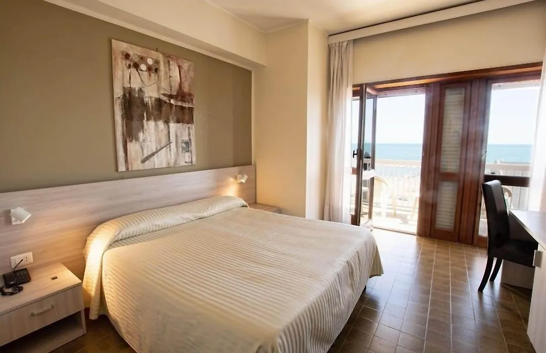 Hotel Scacciapensieri-1