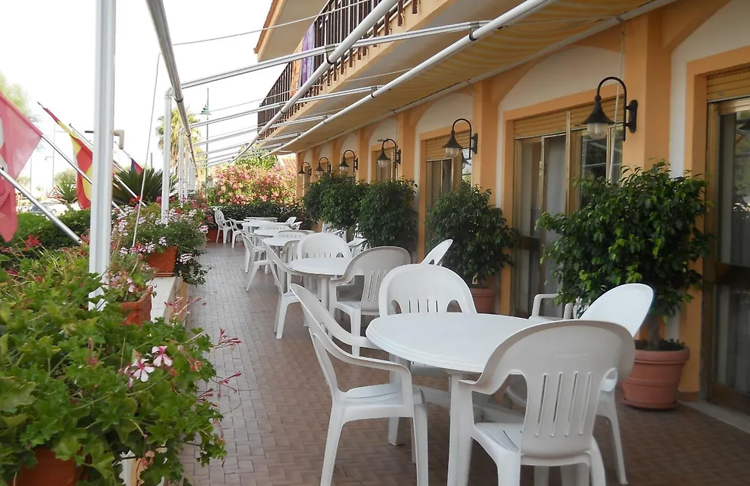 Hotel Harmony-1