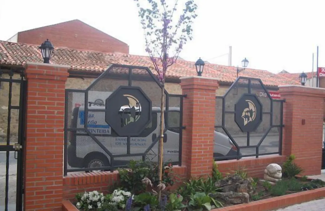 Hotel Dracos-1