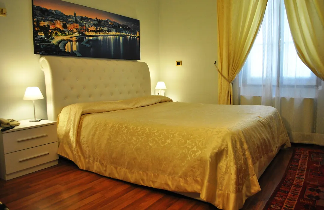 Hotel Il Loggiato Dei Serviti-1