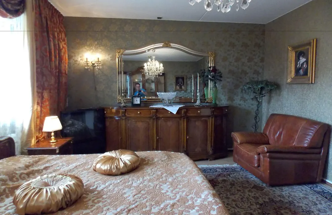 Weena House-1