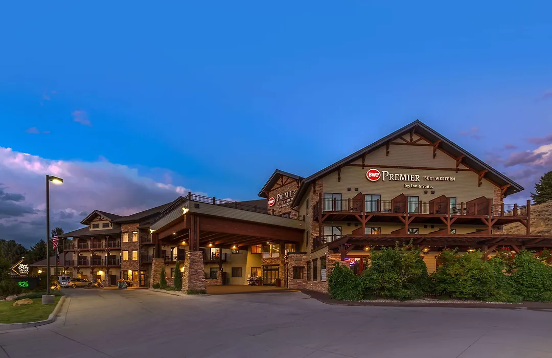 Best Western Premier Ivy Inn & Suites-1