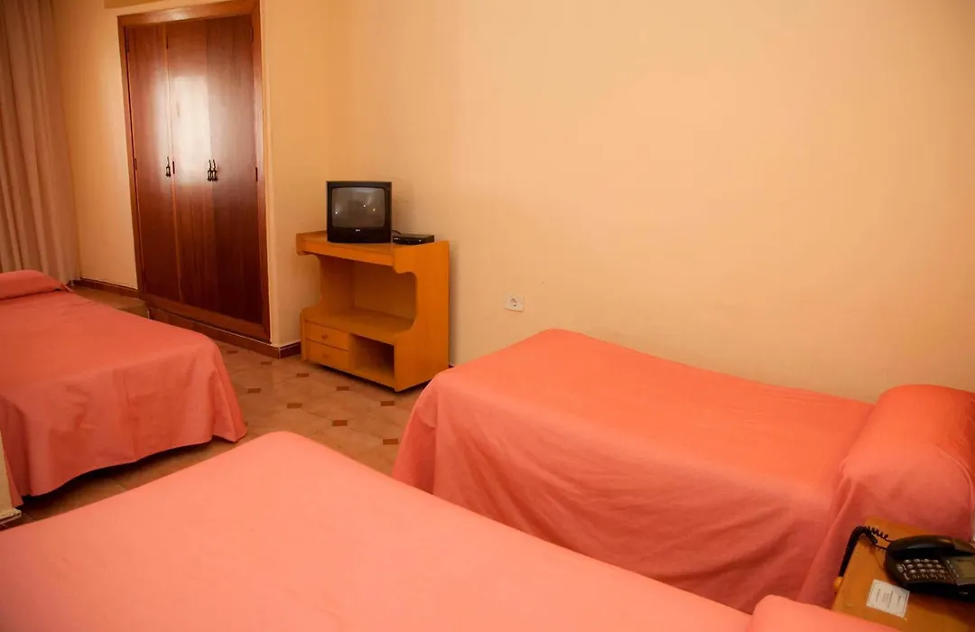 Hostal París-1