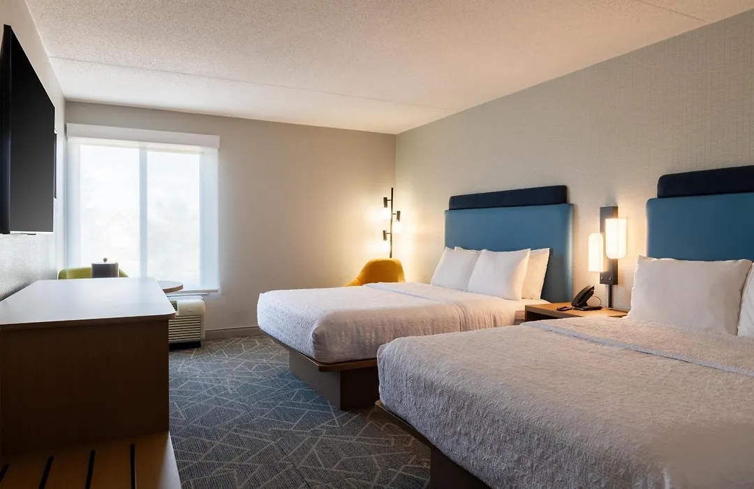 Hampton Inn Portsmouth Central-1