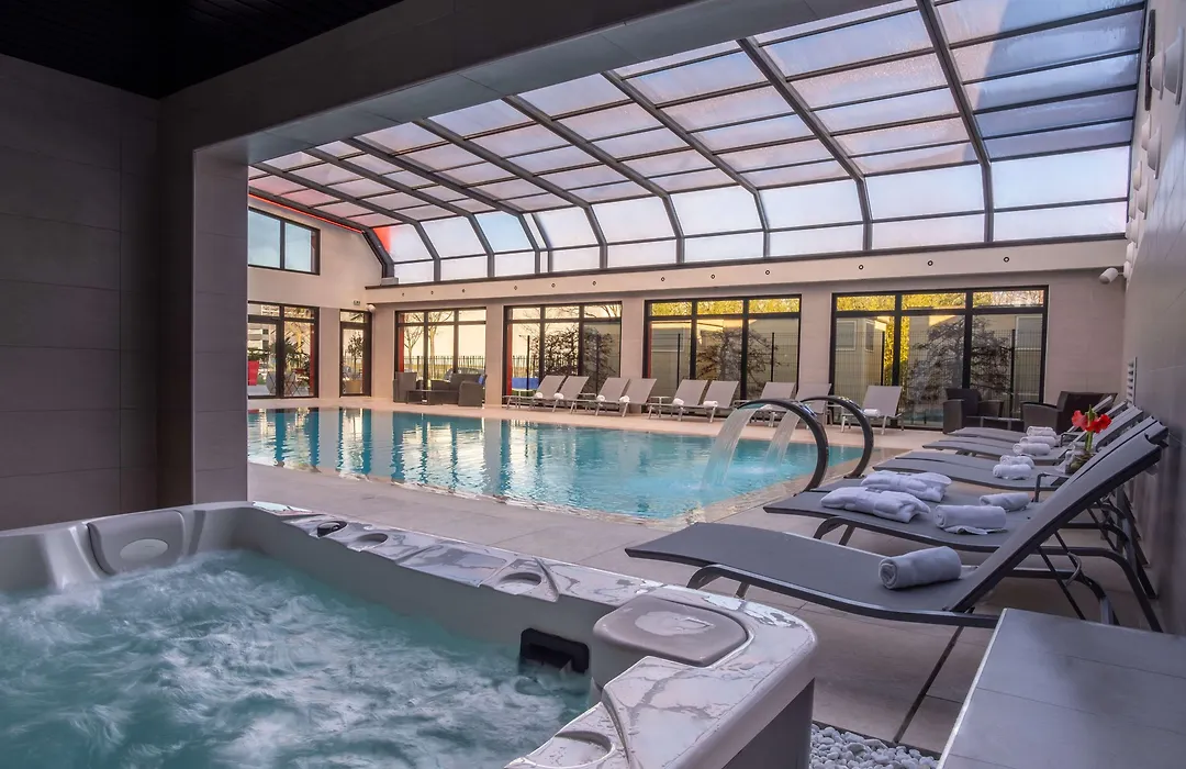 Kyriad Prestige Lyon Est - Saint Priest Eurexpo Hotel&SPA-1