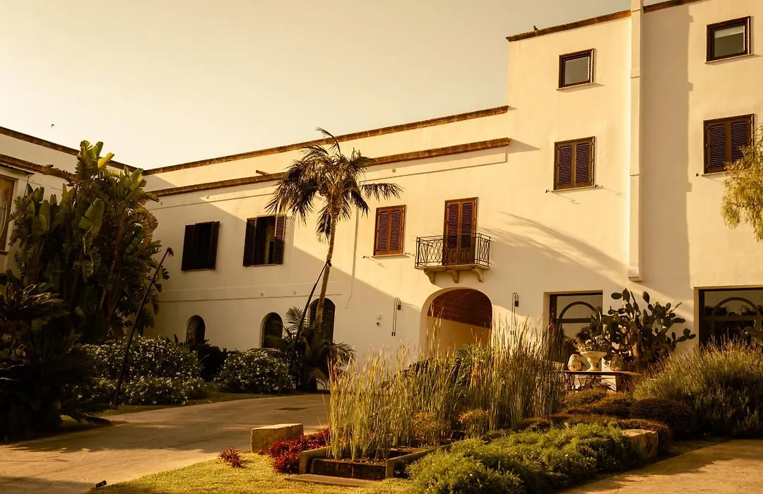Villa Favorita Hotel e Resort-1