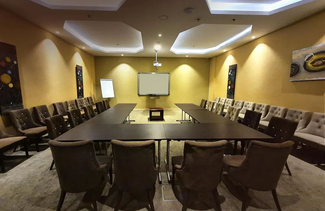 Signature Hotel Al Barsha-1