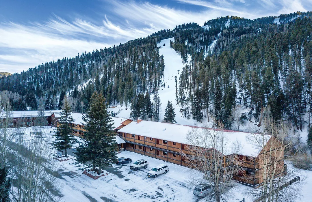 Worldmark Red River-1