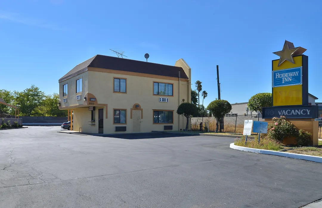 Rodeway Inn, Little Saigon-1