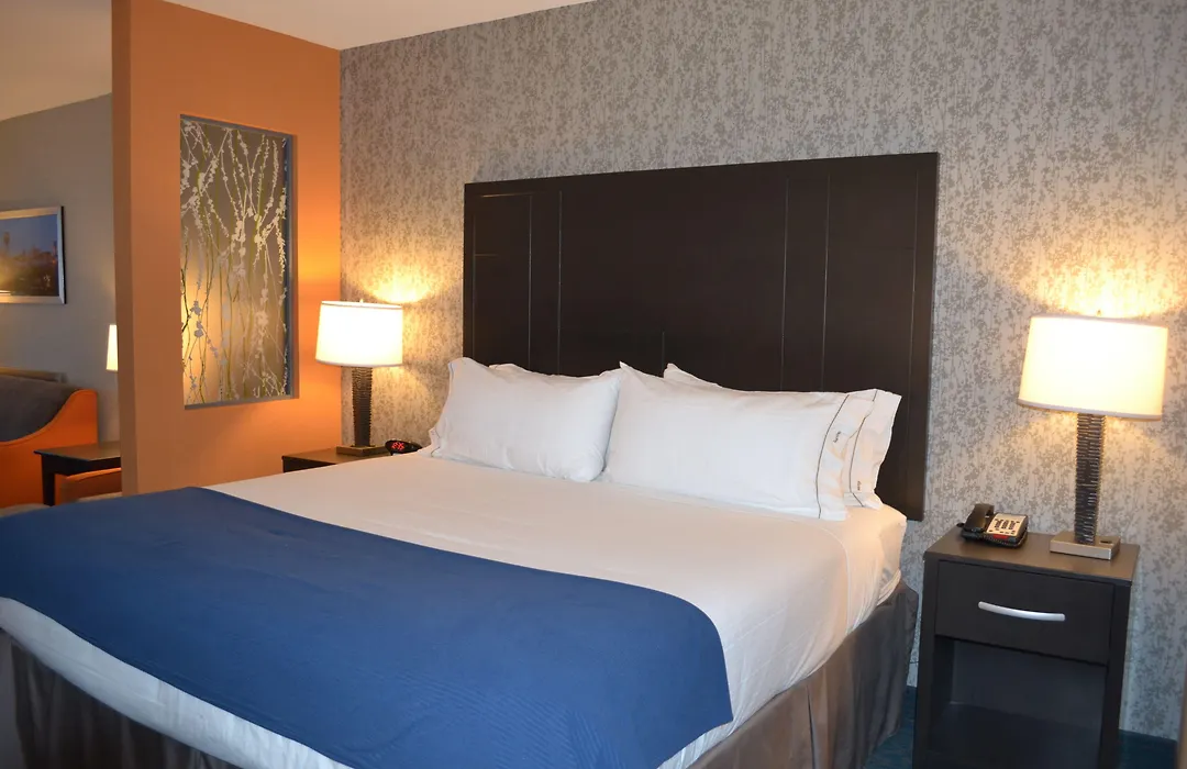 Holiday Inn Express Hotel & Suites Knoxville By Ihg-1