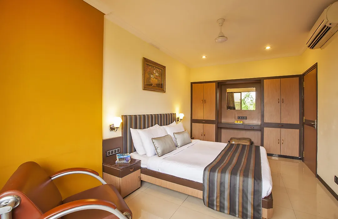 Sterling Lonavala-1