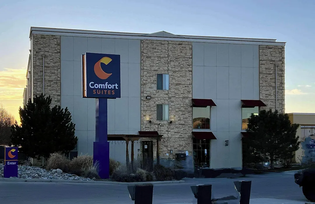 Comfort Suites Farmington-1