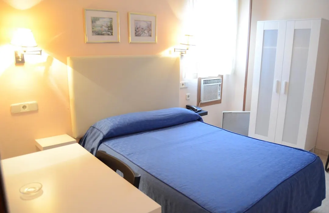 Hotel Legazpi-1