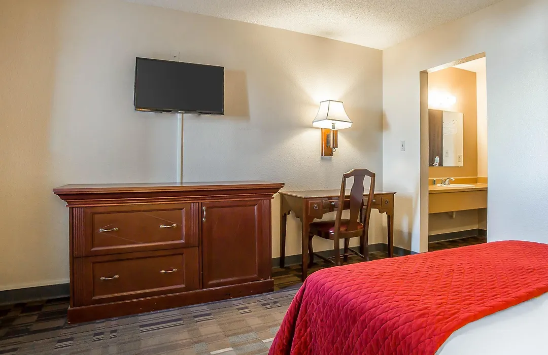 Rodeway Inn Cheyenne I-80 East-1