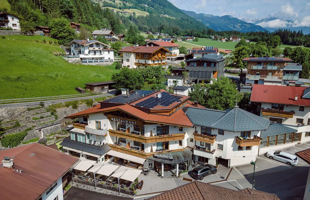 Kraeuterhotel Hochzillertal-1