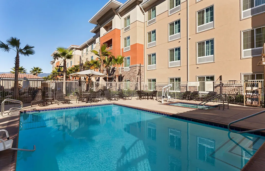 Hampton Inn & Suites San Bernardino-1