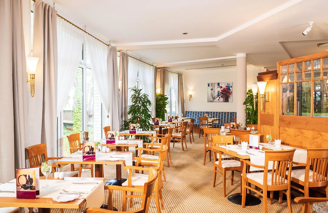 Bel Air Strandhotel Glowe-1