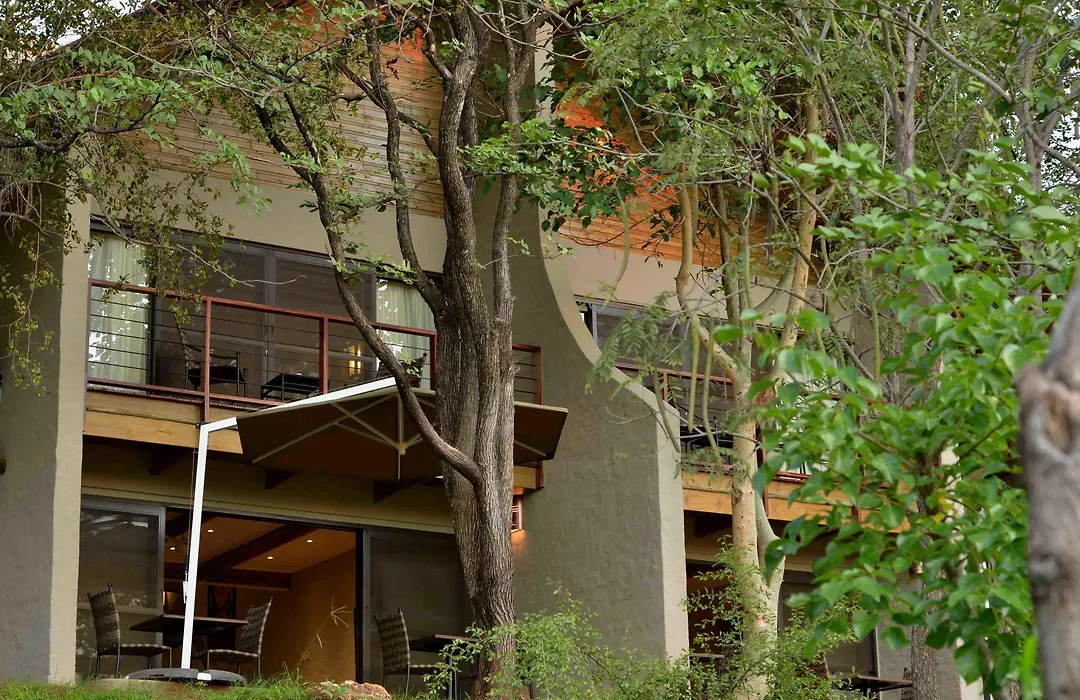 Victoria Falls Safari Suites-1