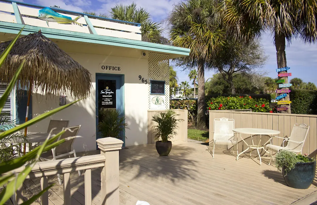 Seaspray Surf Lodge-1