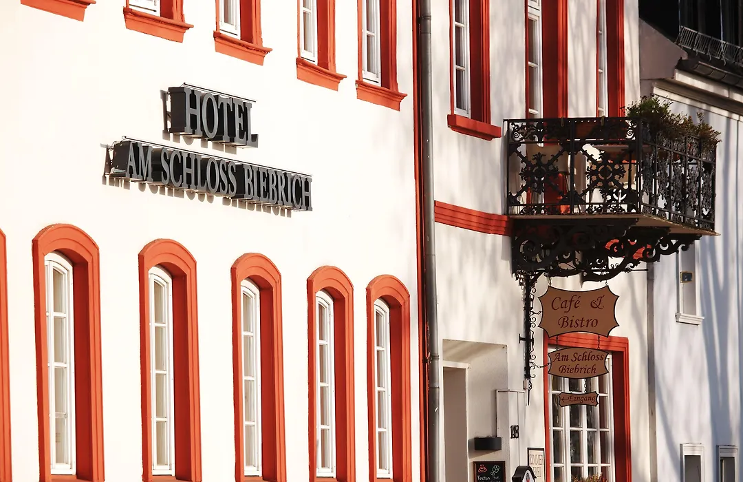 Hotel Am Schloss Biebrich-1