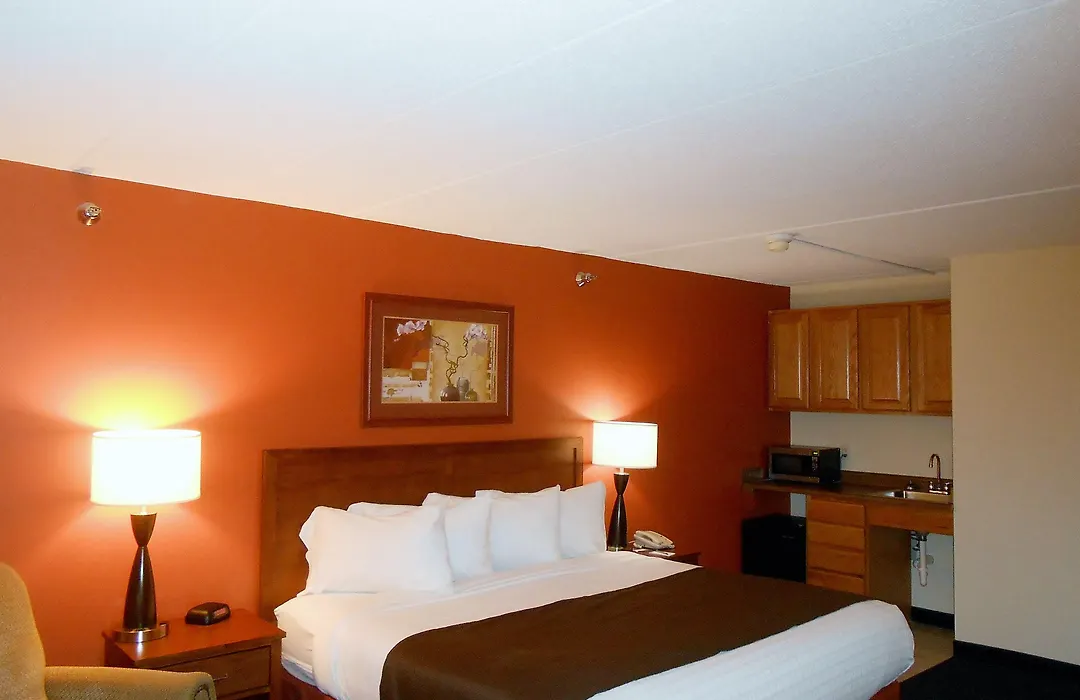 Americinn By Wyndham Cedar Rapids Airport-1