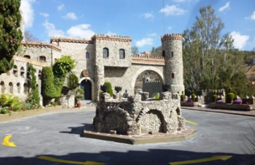 Hotel Castillo De Santa Cecilia-1