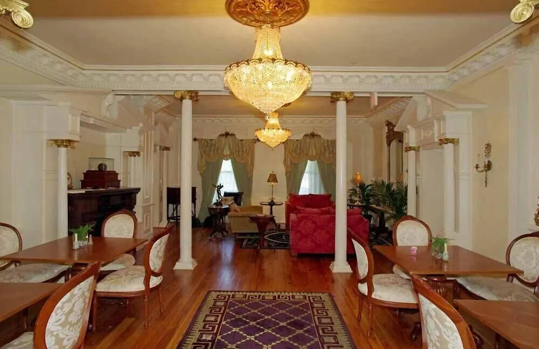 The Hotel Magnolia-1