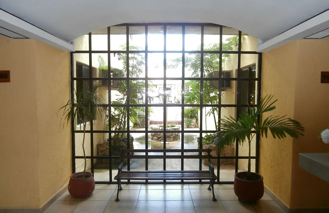 Hotel Hacienda Cancun-1