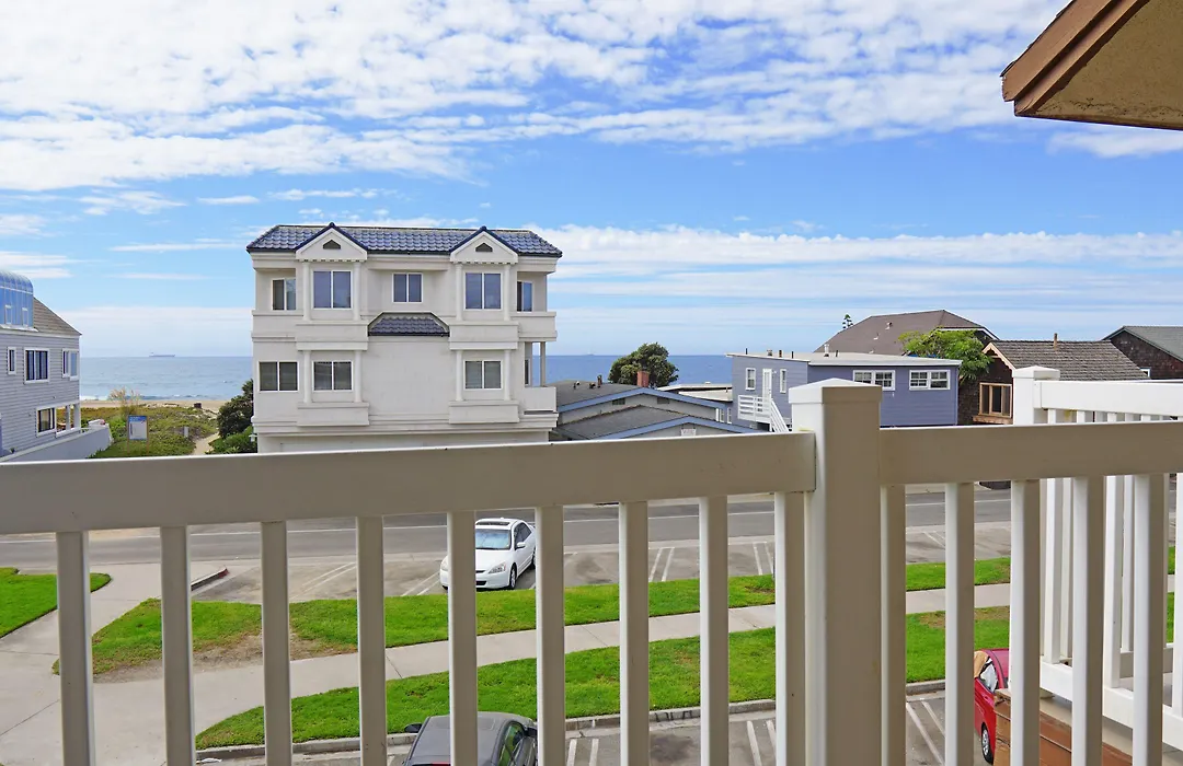 Ocean Surf Inn & Suites-1