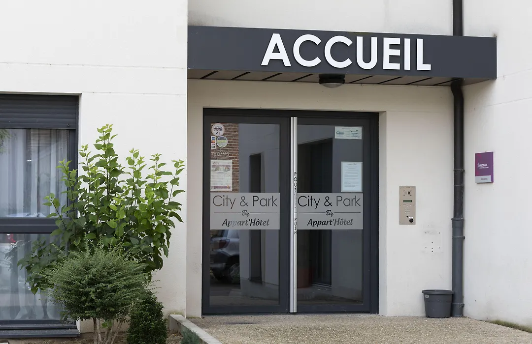 KOSY Appart'Hôtels City&Park Troyes-1