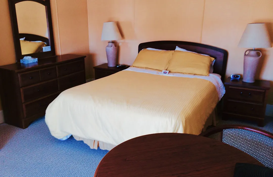The Moulton Hotel-1
