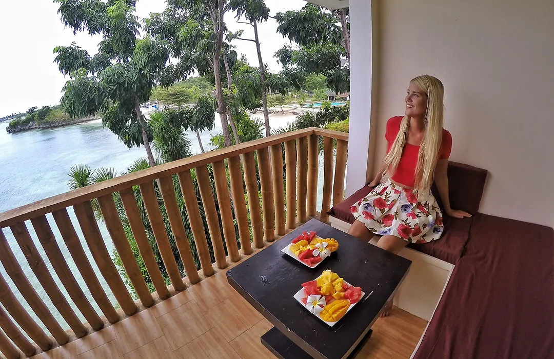 Thresher Cove Dive Resort-1