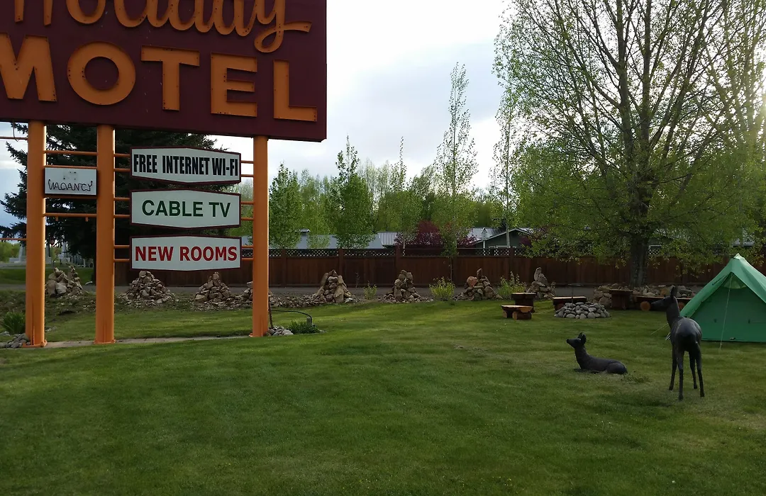 Long Holiday Motel-1