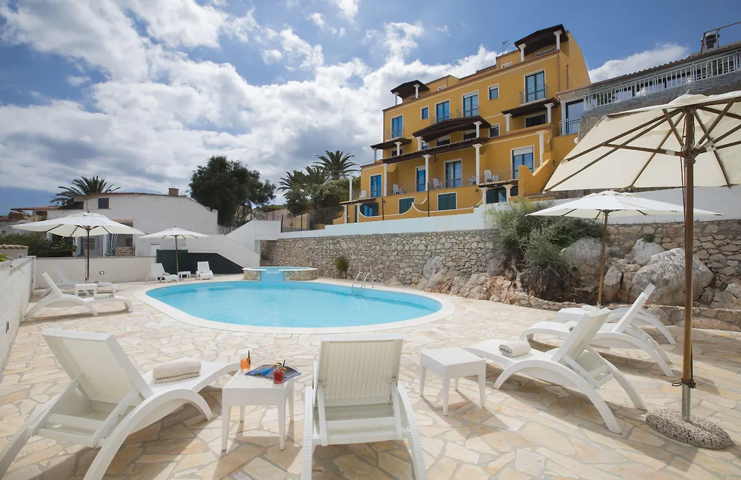 Lu' Hotel Maladroxia-1