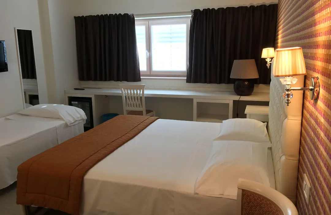 Nuova Opera Rooms & Apartments-1