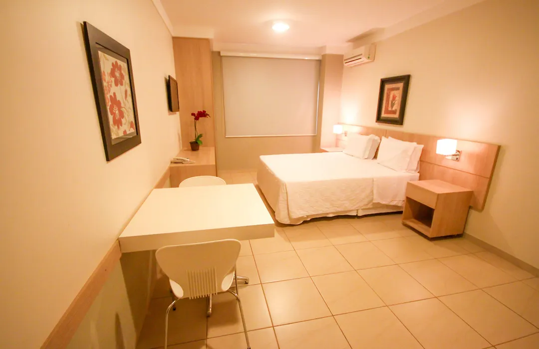 Gales Park Hotel-1