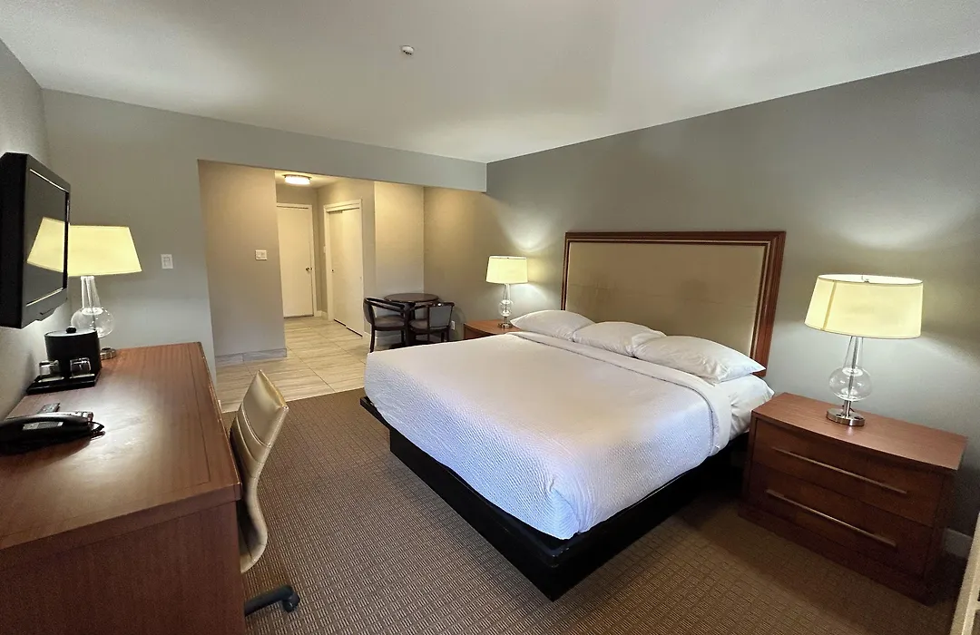 Hillside Inn-1